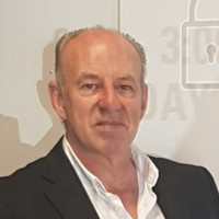 Tom O'Loughlin
