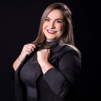 Tainá Esbrisse