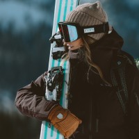 Elise Lambros