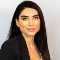 Maggie Apostolova, Cpa