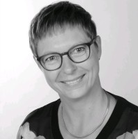 Ursula Söllner