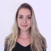 Roberta Lobato Leitão