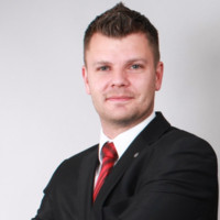 Lutz Oschütz