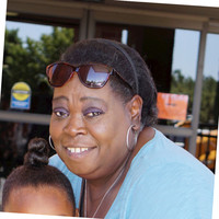 Alomia Watts