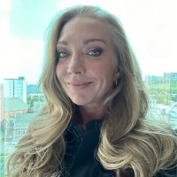 Lauren H Norris