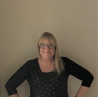 Lisa Barnes