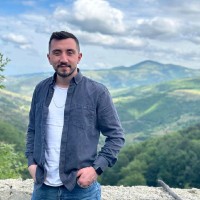 Emre Binbir