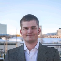 Ian Mills, CEcD