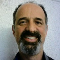 Carlos Eduardo Dzialoschinsky