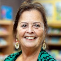 Carola Peters