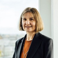 Susan Lyall