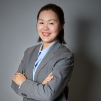 Luci Shin, Mcm