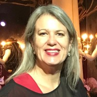 Jacynthe Charpentier, Ll.B, Mba