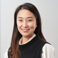 Helen Lee