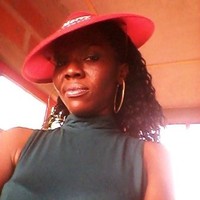 Gloria E.E