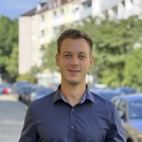 Arian Leik