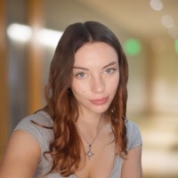 Emi Simon