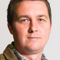 Dr Ross Hawkes