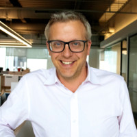 Keith Larsen