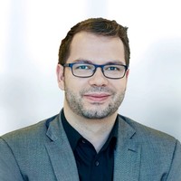 Vincent Simard, B.A.A., Pl.Fin., Cim