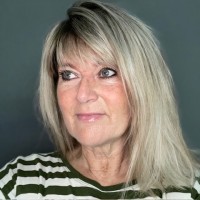 Monique Veldhoven