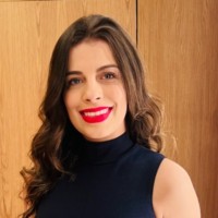 Angélica Oliveira