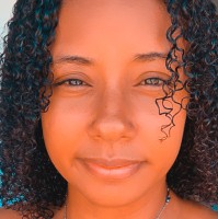 Sarahi Shãnasis Nascimento Dos Santos