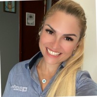 Flávia Lamezi