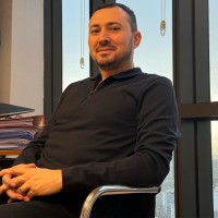 Özgür ÖZ