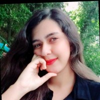 İrem Özbek