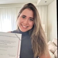 Ana Laura Lobo Ferreira