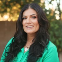Eline Kalamkaryan, MD