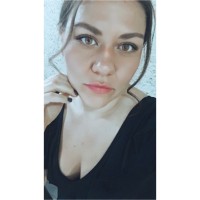 Nicole Lazarin Villar