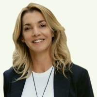 Karina David