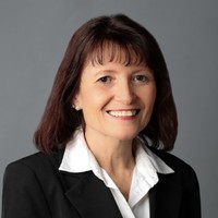 Lynn James