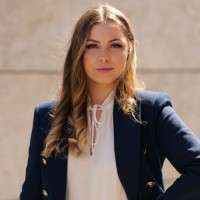 Sarah Victoria Wolf