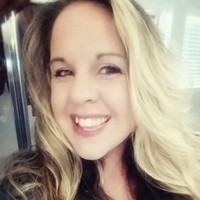 Leah Smith Axelson