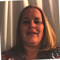 Melanie Slater