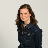 Júlia Vujovits