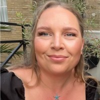 Karla Rowe
