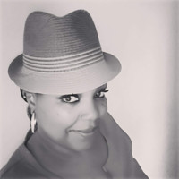 Robyn Alston