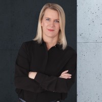 Simone Lang