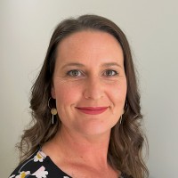 Elizabeth Isbister