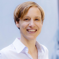Eva Schuster