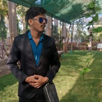 Vivek Rakholiya