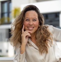 Priscilla Schrader- Majoor