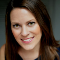 Holly Thomas