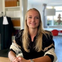 Shirley Van Der Marel