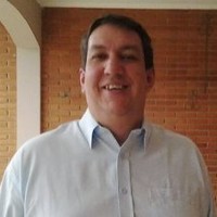 Vanderlei José Cavichia Júnior