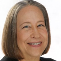 Julie Paulson, Mba